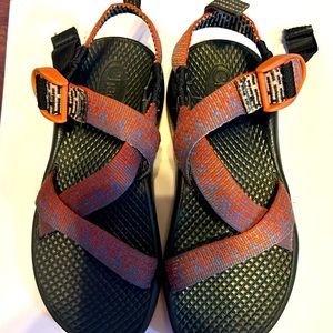 Chaco Girl’s size 13 Z1 sandals. Great condition.